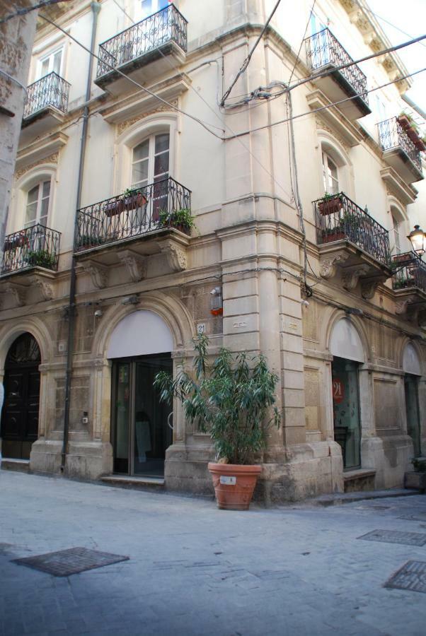 Апартаменты Lusso Al Duomo Di Ortigia Сиракузы Экстерьер фото